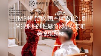 黑丝大奶美女 深喉吃鸡 在家撅着大白啪啪 被无套输出 插了粉穴再爆小菊花 骚穴一开一合边操边喷水