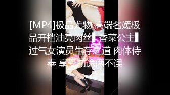 【重磅推薦】【性愛流出】極品嬌嫩小萌妹『LepALu』極品粉嫩萌妹 藍色水手服 強製後入懟操 太嫩了 高清720P版2 (1)