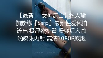 一妖一逼一屌三人玩起肉体叠罗汉你操我我干你逼健壮大汉居然被人妖操屁眼要废了