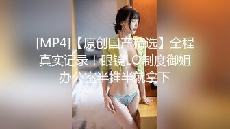 表弟让女友穿上女仆装后偷拍爱爱全程~