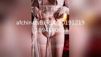 推特约炮大神【YuWangManShen】约炮各种妹子学生690RMB福利，性福每一天，美女如云强推佳作